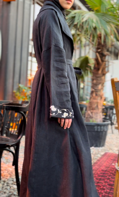 Siyah Nakışlı Keten Kaftan