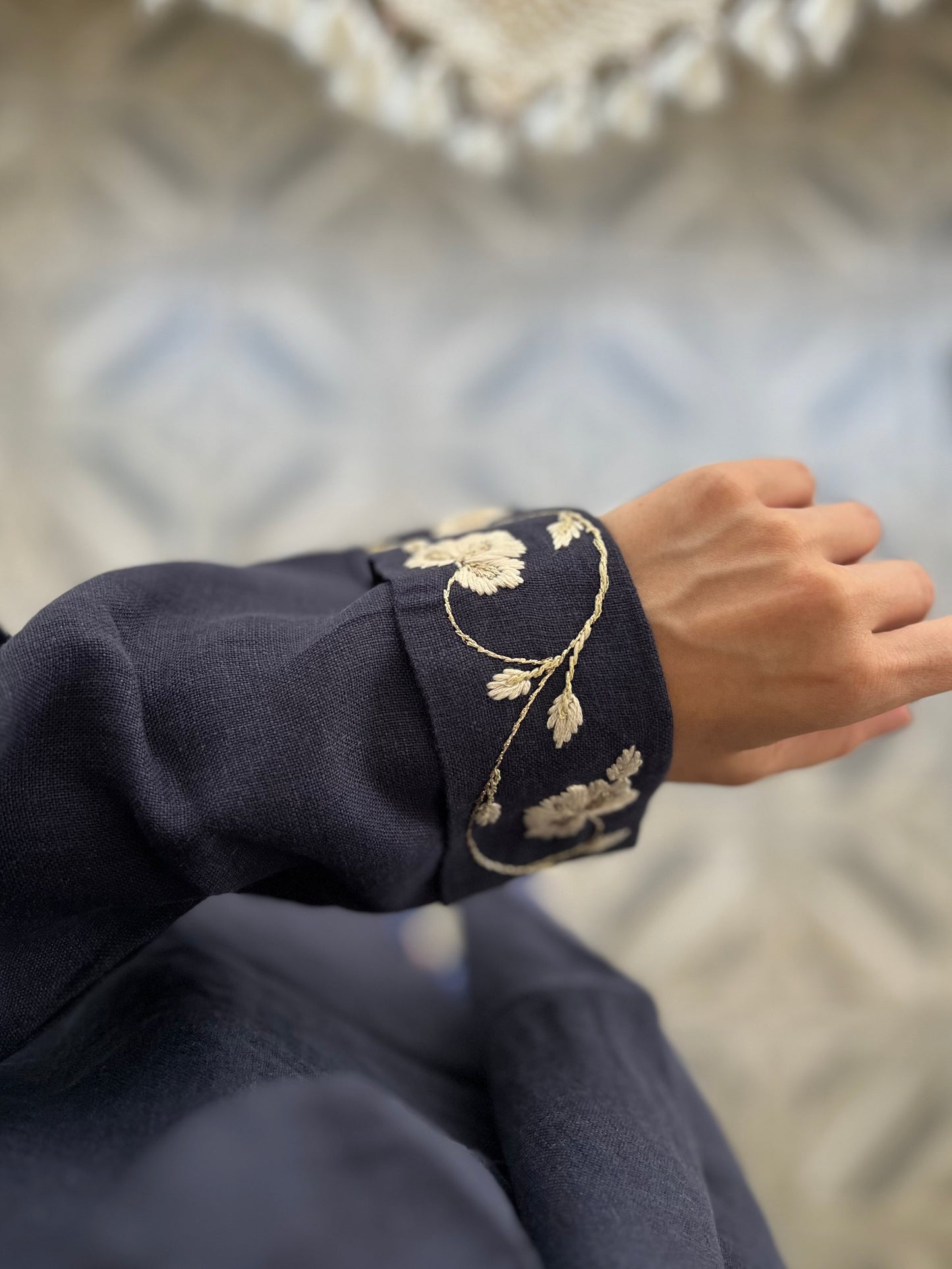 Lacivert Nakışlı Keten Kaftan